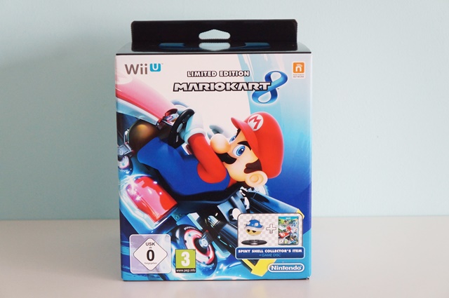 Mario Kart 8 Limited Edition (with Blue Shell Figurine) (Nintendo Wii U)