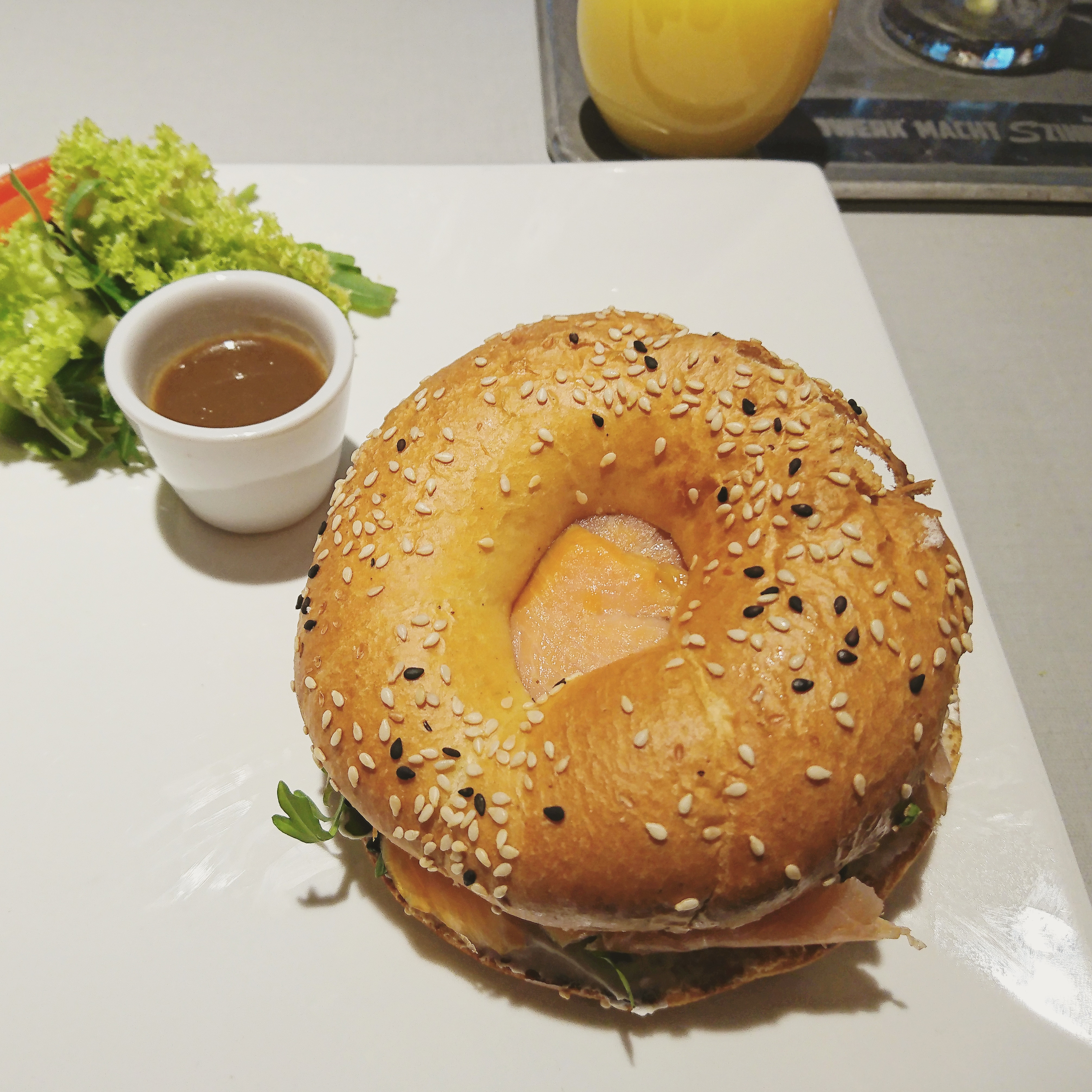 Szihn breakfast salmon bagel